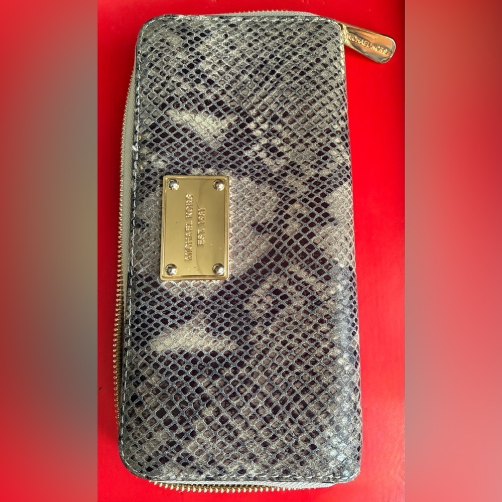 Michael Kors Silver Snake-Print Zip Wallet with Gold Plate - Picture 12 of 14